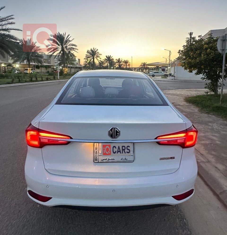 MG 5